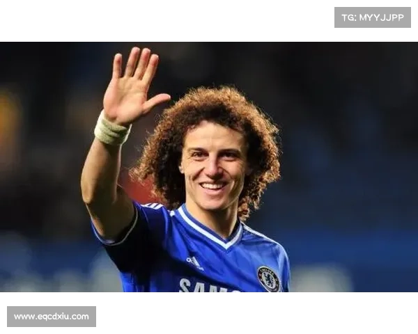 大卫路易斯在足球场上的真实定位与角色解析